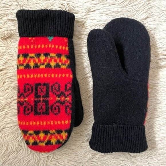 Handmade Red Black Fair Isle Snowflake Wool Mitts - S/M, NWTs - Picture 3 of 4